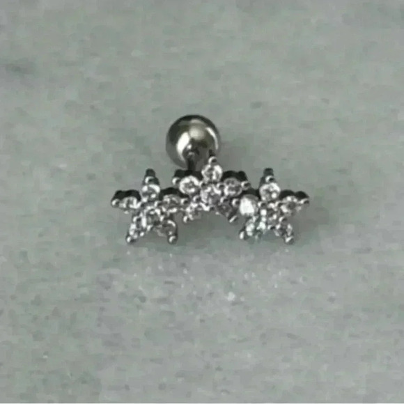 Silver Flower Arch Crystal Flower Cartilage Earring 

Brand New - Picture 3 of 4